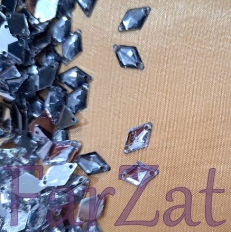 Pietre de cusut din acrilic