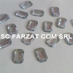 Pietre de cusut forma dreptunghiulara 18 x 25 mm cod 88