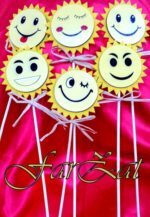 Decoratiuni Smiley Face pe bat - imagine 4