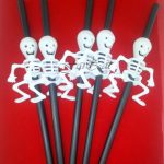 Paie cu scheleti din plastic Halloween