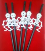 Paie cu scheleti din plastic Halloween