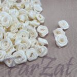 Trandafiri din saten - ivoire